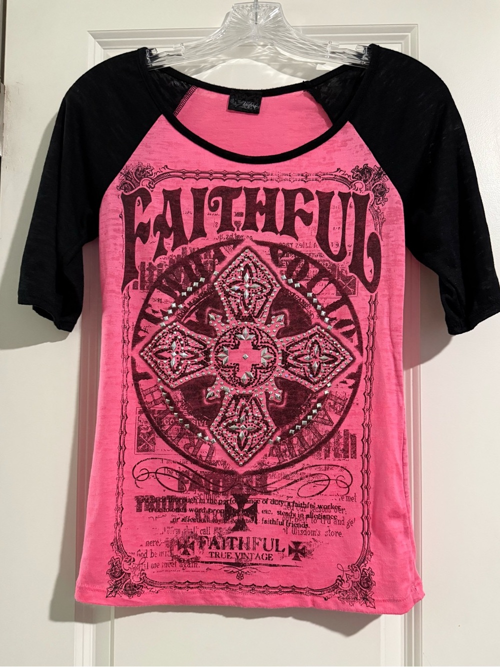 Daytrip Pink and Black Raglan 'Faithful' Graphic Y2K Tee